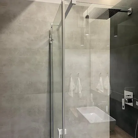 Adx24 * מאלבורק